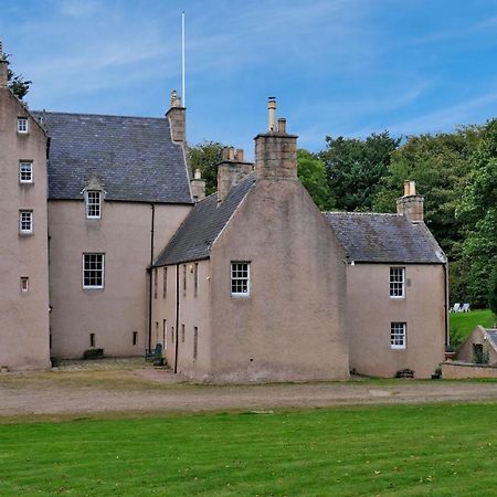 Villa East Wing Lickleyhead Castle Auchleven Exterior foto